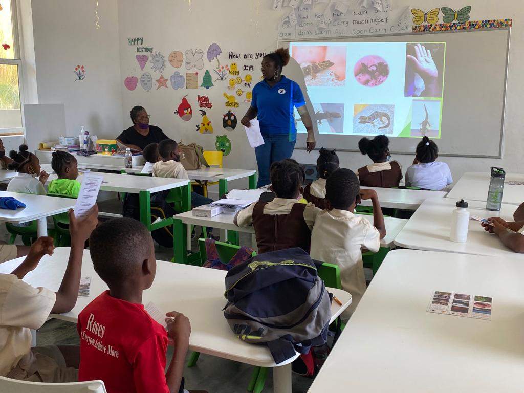 Presentation at the Canouan Government School